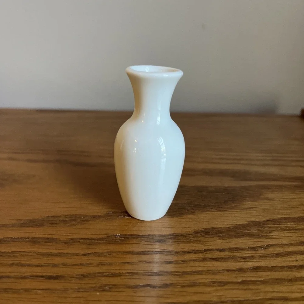 Vintage Miniature Vase Floral 2.5